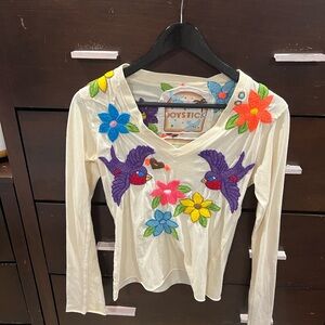 Vintage Joystick Hand-Embroidered Floral Top – Size S 🌸